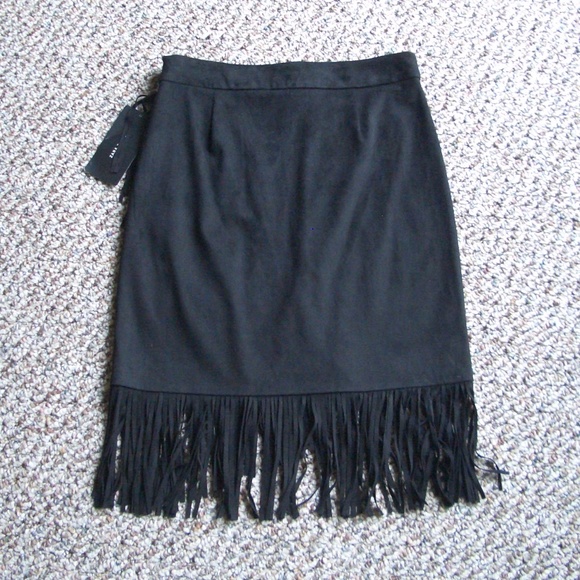 COPY - Zara black faux suede wrap skirt w/fringe XS new - Picture 4 of 8